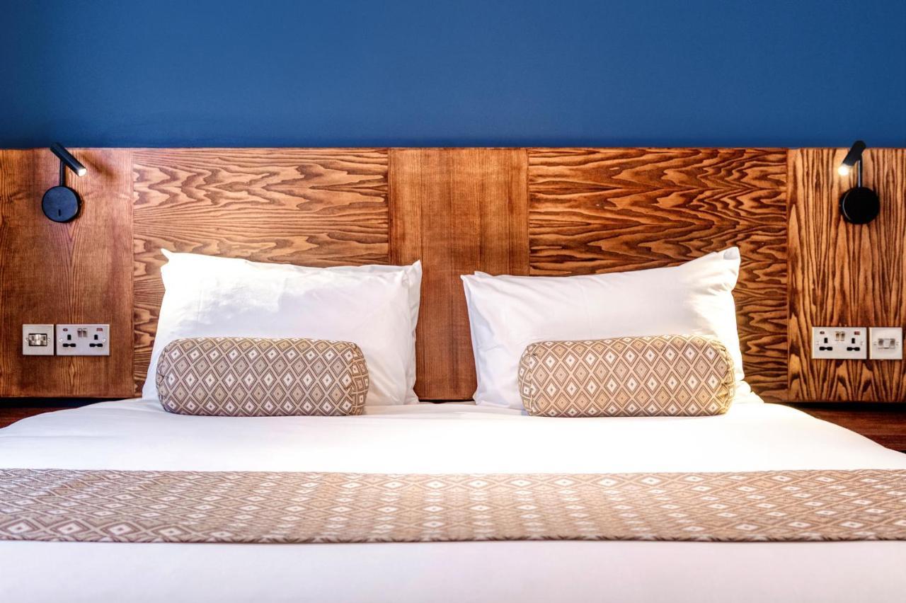 Отель The Wheatsheaf By Innkeeper's Collection Уокинг